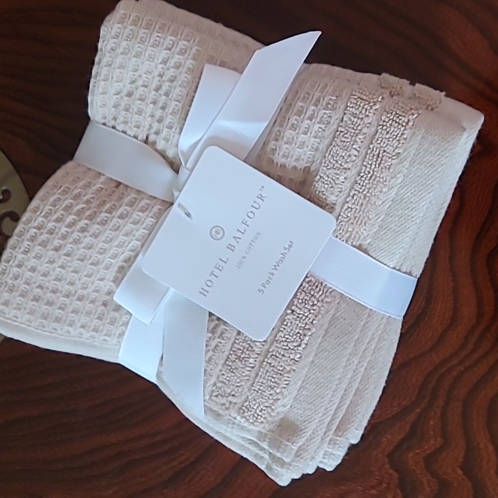 Hotel Balfour Washcloth Set